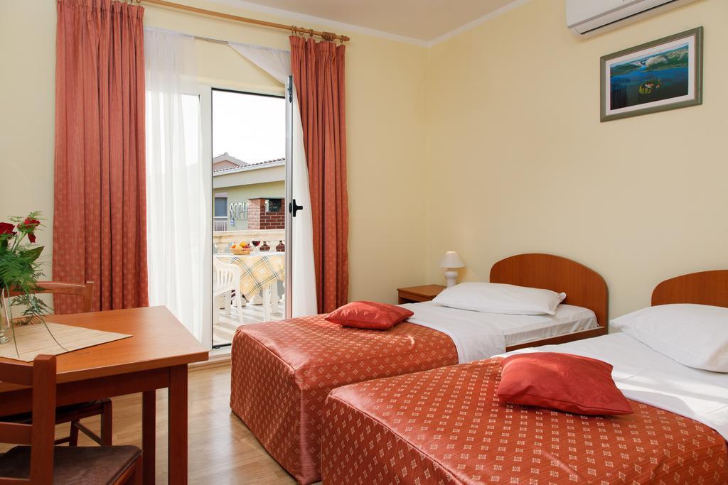 Apartments Vukusic ザボリッチ 部屋 写真